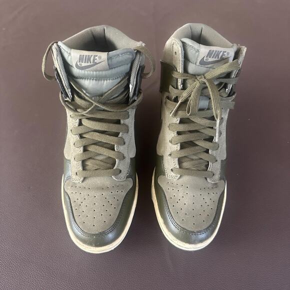 Nike Dunk Sky Hi Cargo Khaki Olive 528899-301 Women’s 7.5 Wedge Sneakers Hidden - Picture 1 of 9